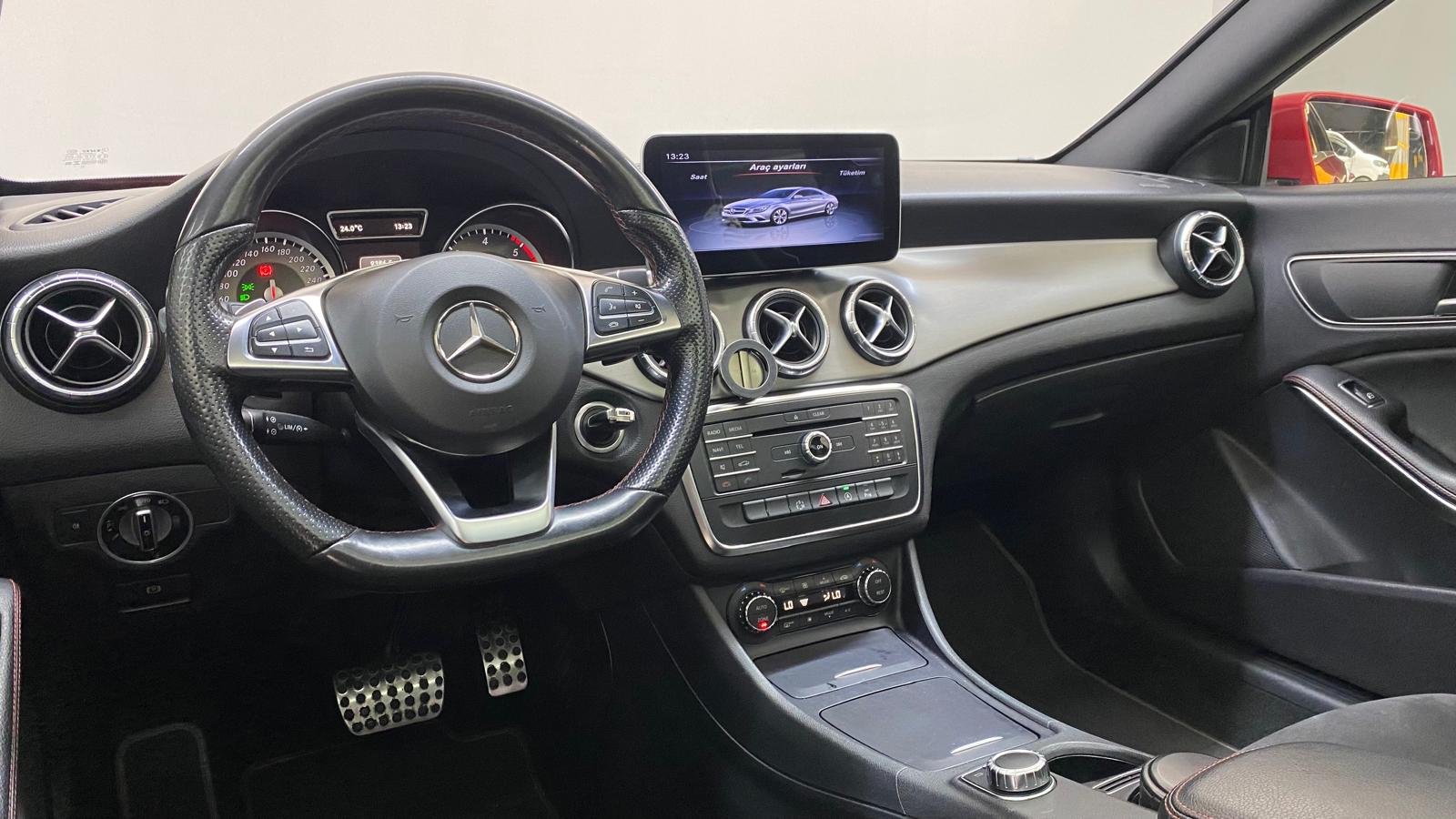 MERCEDES CLA 21
